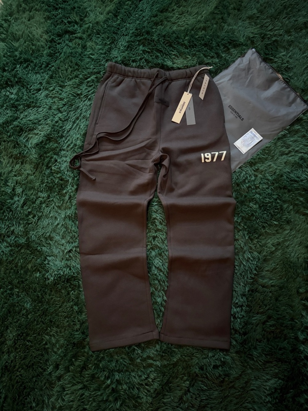 Fear Of God Essential Iron 1977 Sweatpants